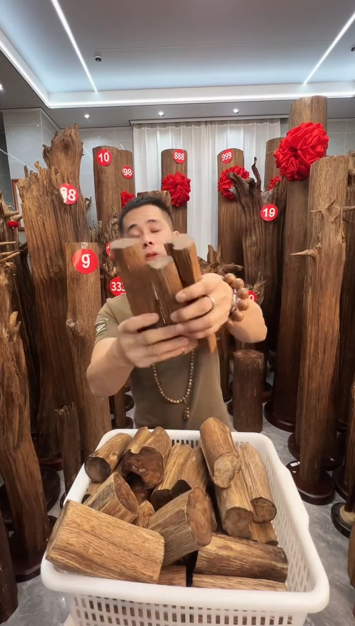 沉香沉香碎屑原料沉香