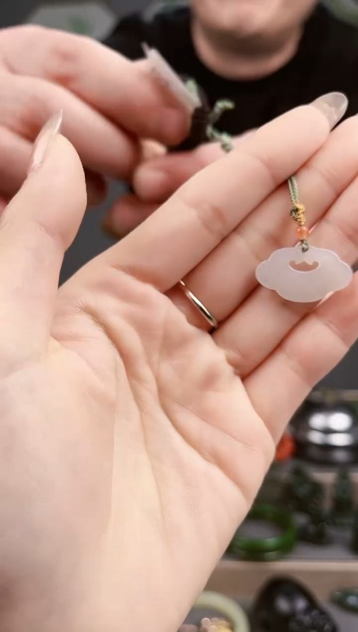 【闪购商品】和田玉颈饰未镶嵌AA多样性发货 拍一发一