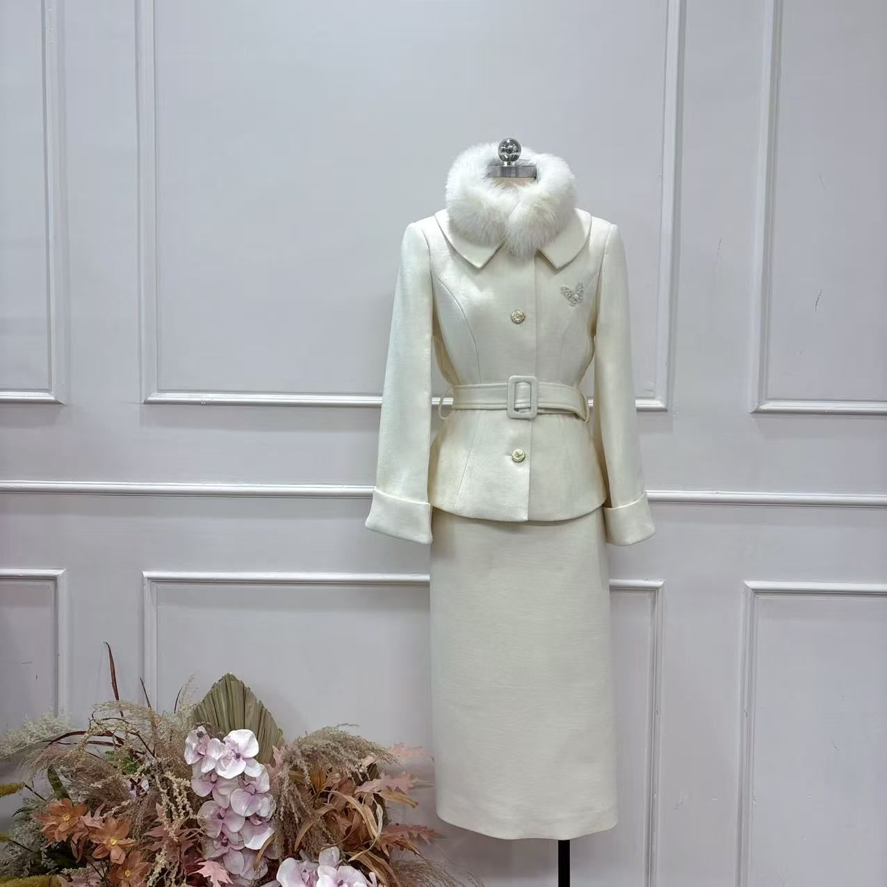 拉夏贝尔2025年冬季新款时尚简约宽松羽绒上衣+半裙 27316 JCK