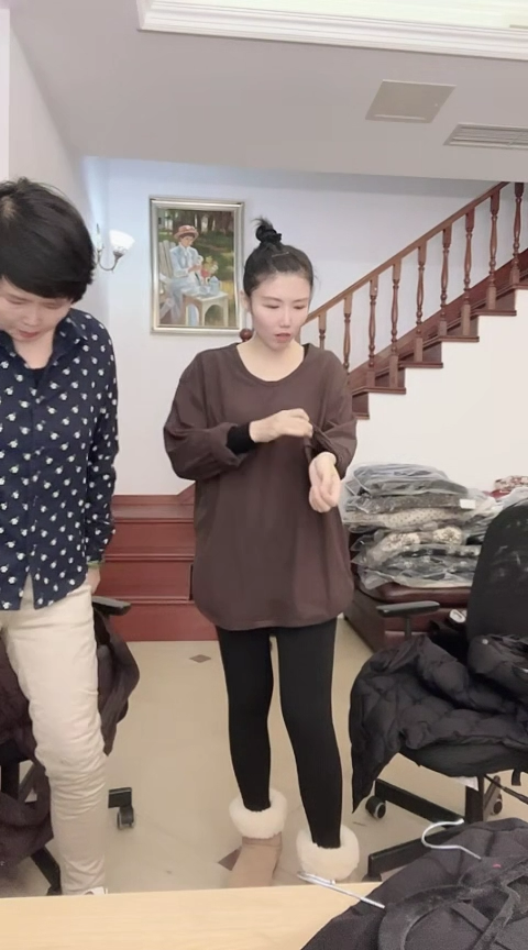 316熊梅梅私人订制衣服一件