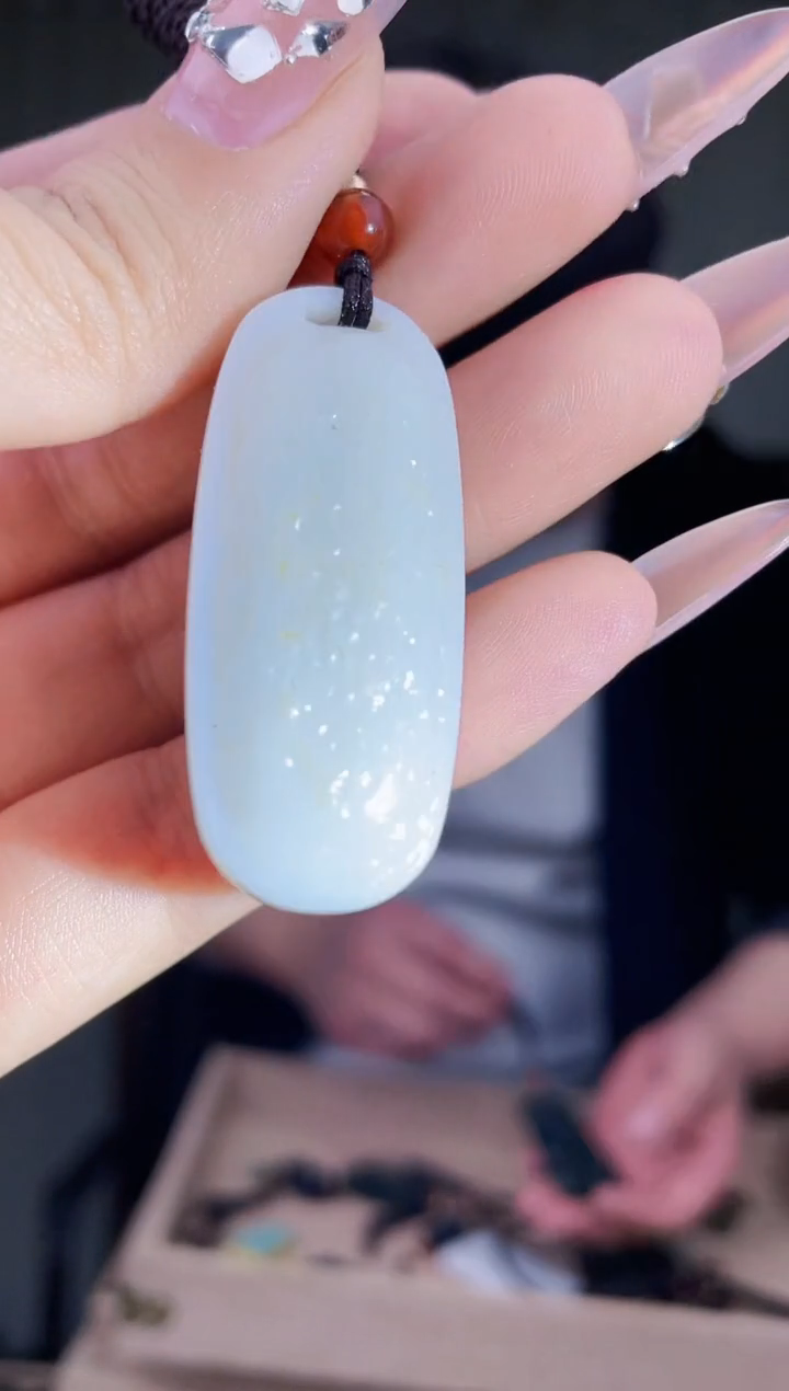 【闪购商品】和田玉挂件未镶嵌拍一发一，多样性发货！