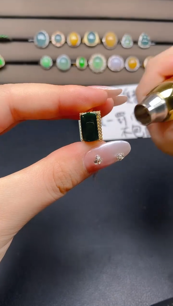 翡翠戒指银S925镶嵌36