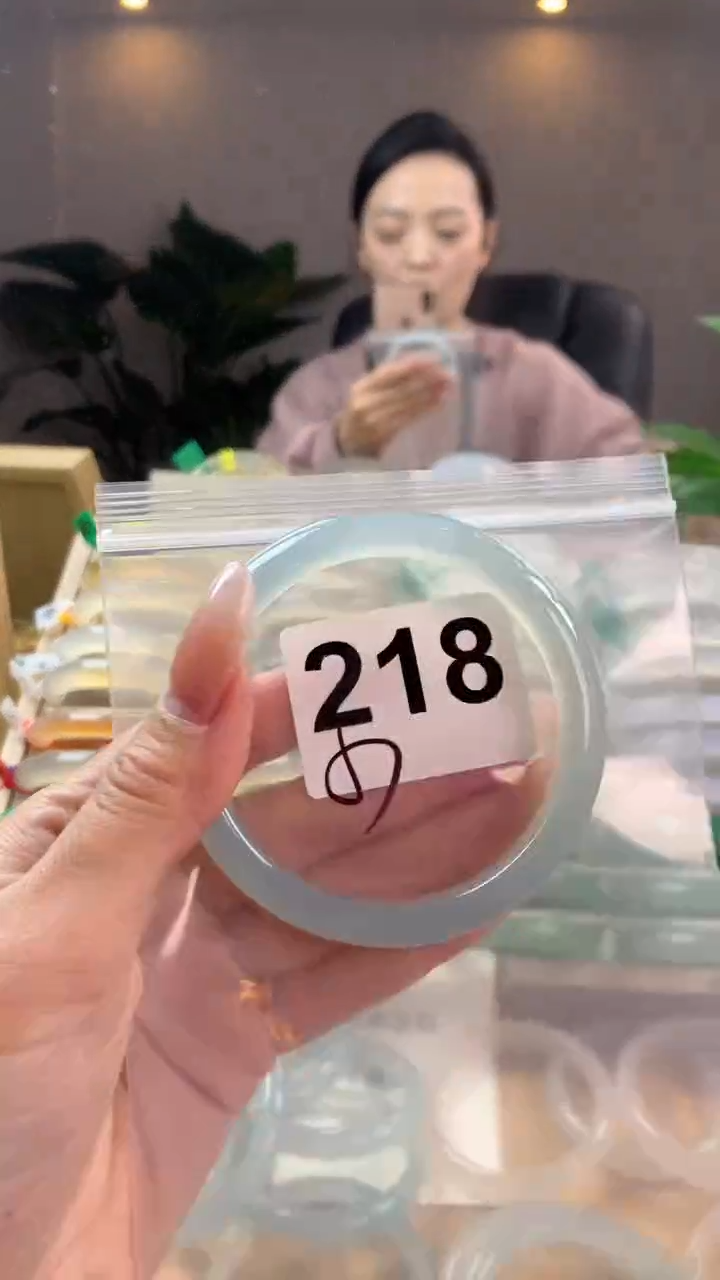 【闪购商品】玛瑙/玉髓手镯未镶嵌218