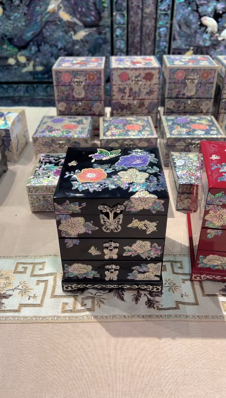 ·弘贝雅螺钿漆器文化馆