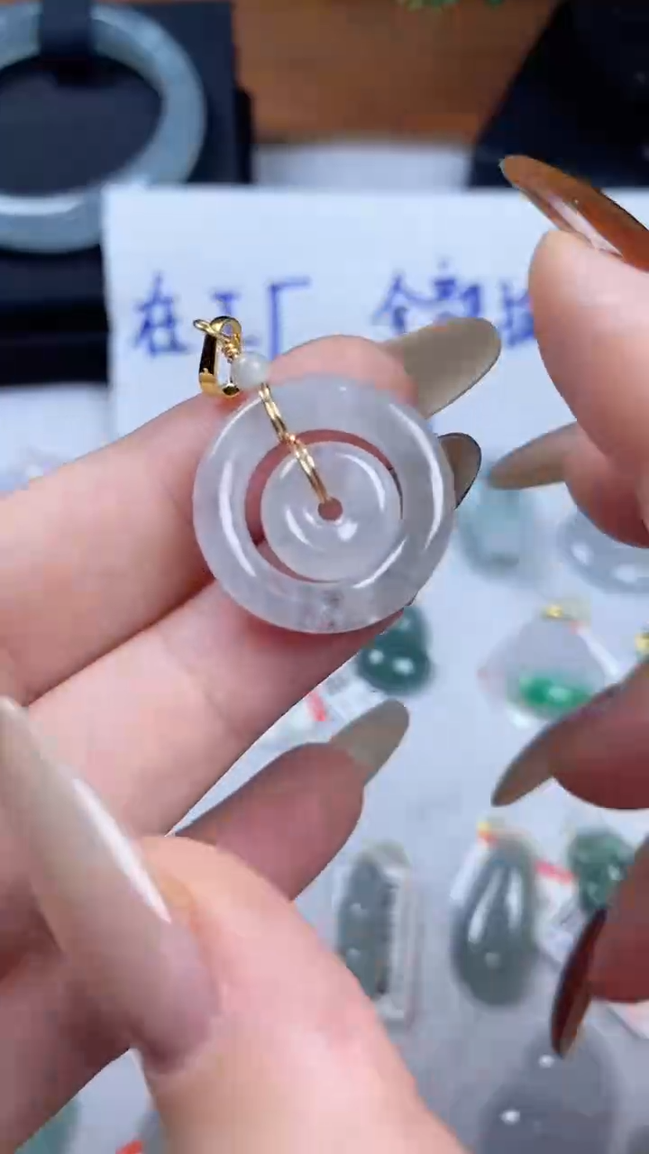 颈饰未镶嵌翡翠天然A货翡翠