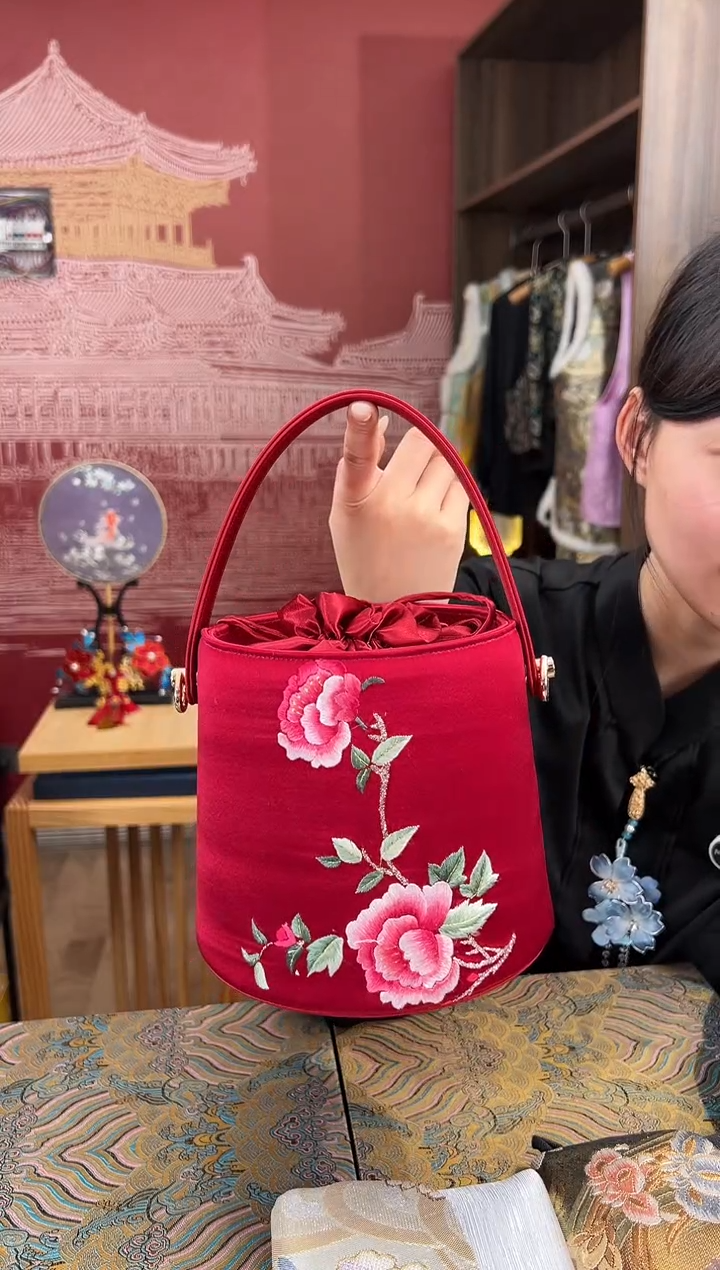 【闪购商品】刺绣苏绣手工刺绣包包 