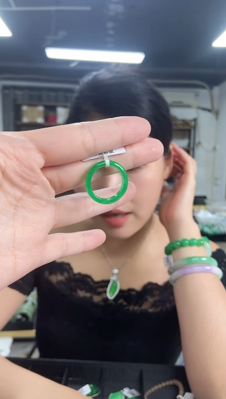 翡翠戒指未镶嵌闪购链接多样性发其一颜色微差