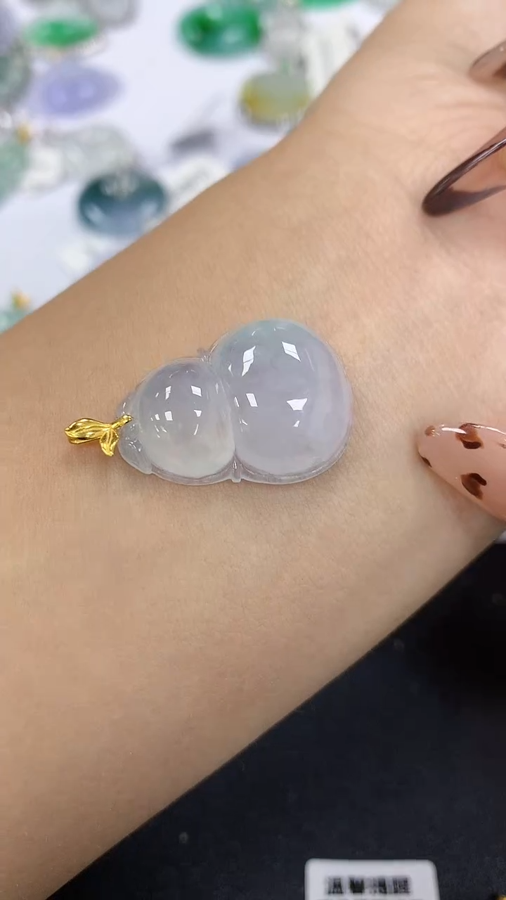 颈饰18K金镶嵌翡翠a货假一赔三支持复检百元上9元证书费自理