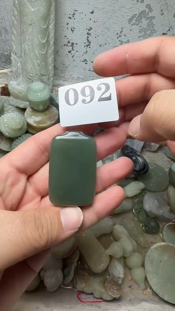 吊坠(不含链)未镶嵌和田玉平安无事牌 