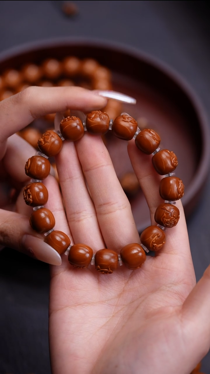 手串橄榄核贝*苏工橄榄核