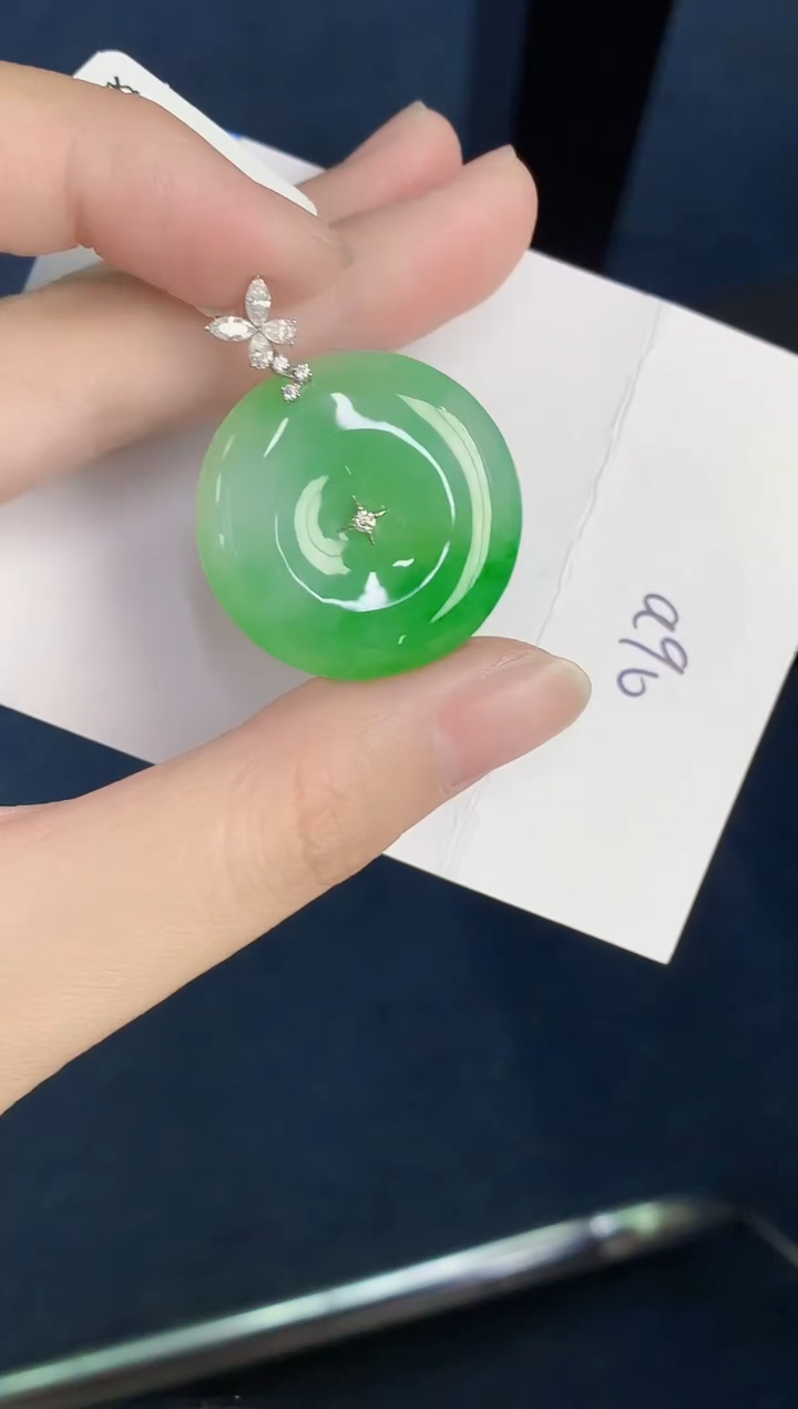 【闪购商品】翡翠颈饰18K金镶嵌000000000