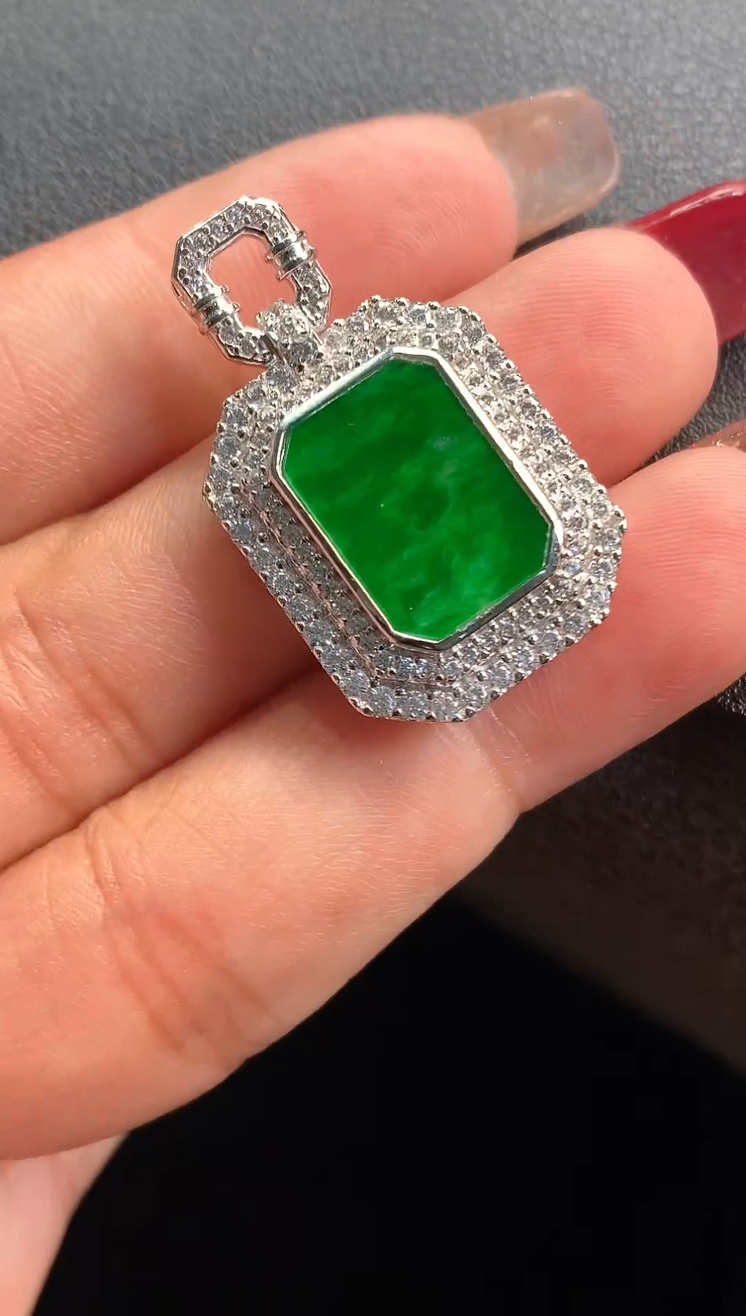 【闪购商品】翡翠颈饰银S925镶嵌缅甸天然翡翠a货