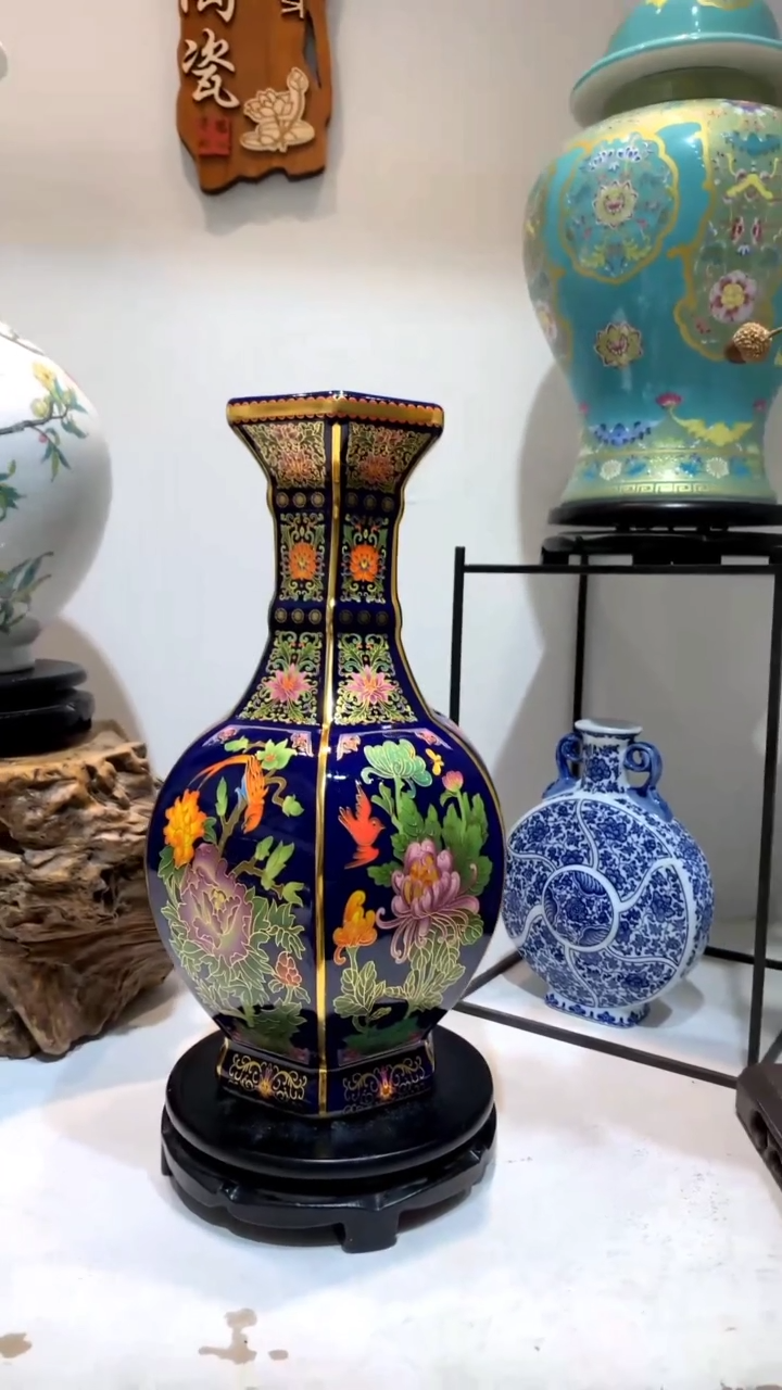 【闪购商品】景德镇陶瓷花瓶摆件1
