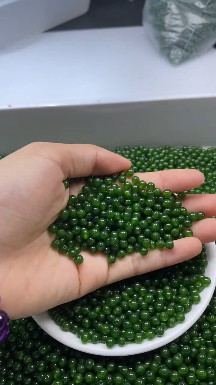 未镶嵌颈饰玛瑙/玉髓W30-菠菜绿4mm*108颗