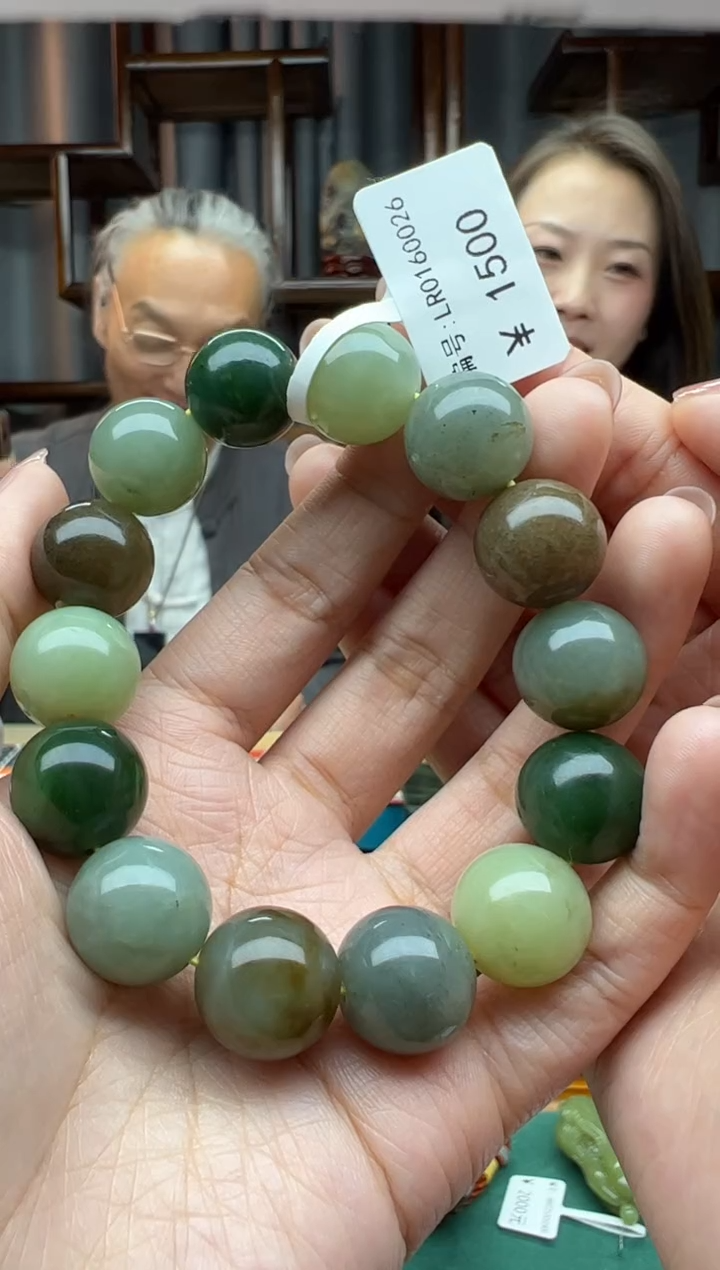 【闪购商品】南红玛瑙颈饰未镶嵌手串