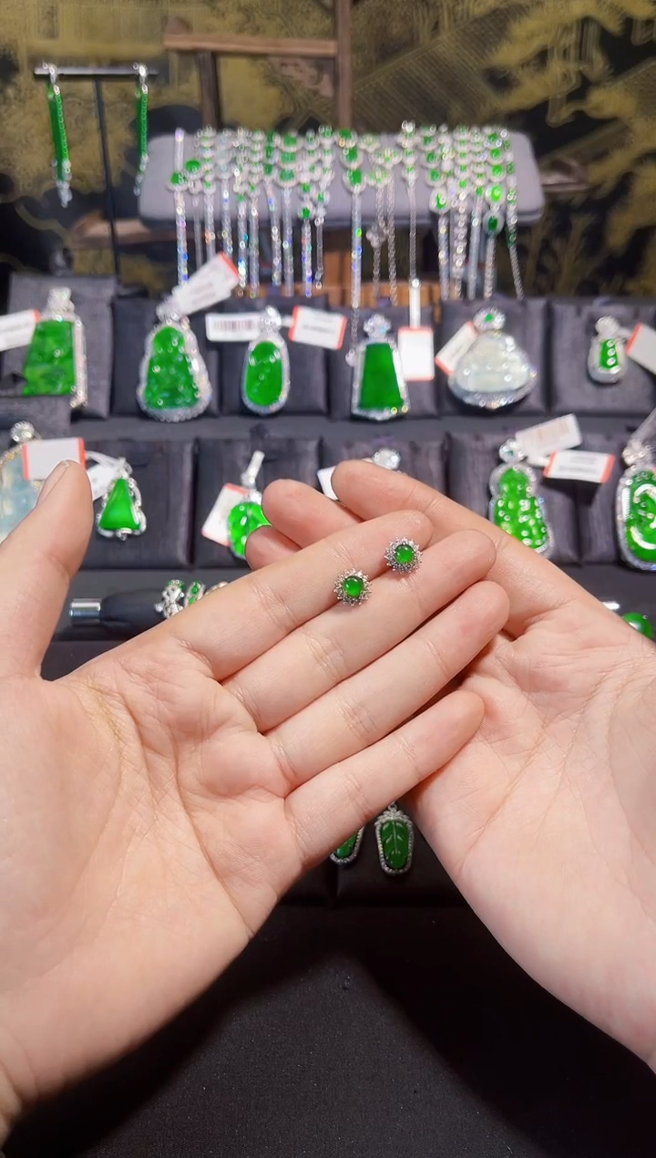 【闪购商品】翡翠耳饰银S925镶嵌耳钉