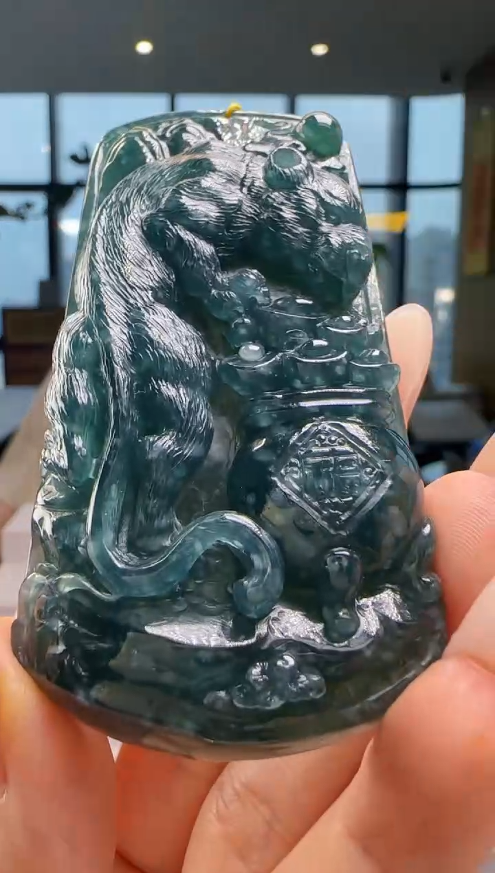 翡翠未镶嵌颈饰YJ@@960Q3J15495