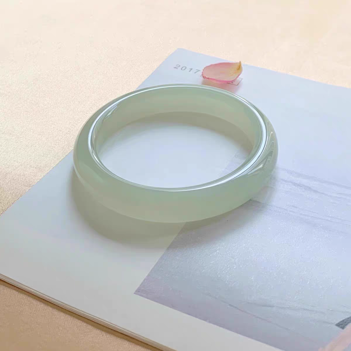 新疆精品青白正宽版型，时尚精品多样性发一！