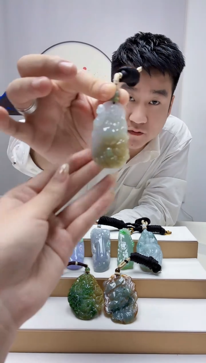 未镶嵌定制翡翠盛***理5028jw-毛货挂件