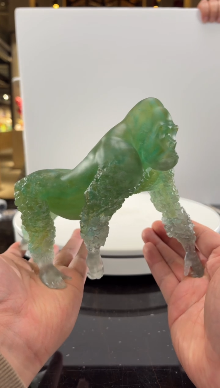 摆件s***a粉烧大猩猩