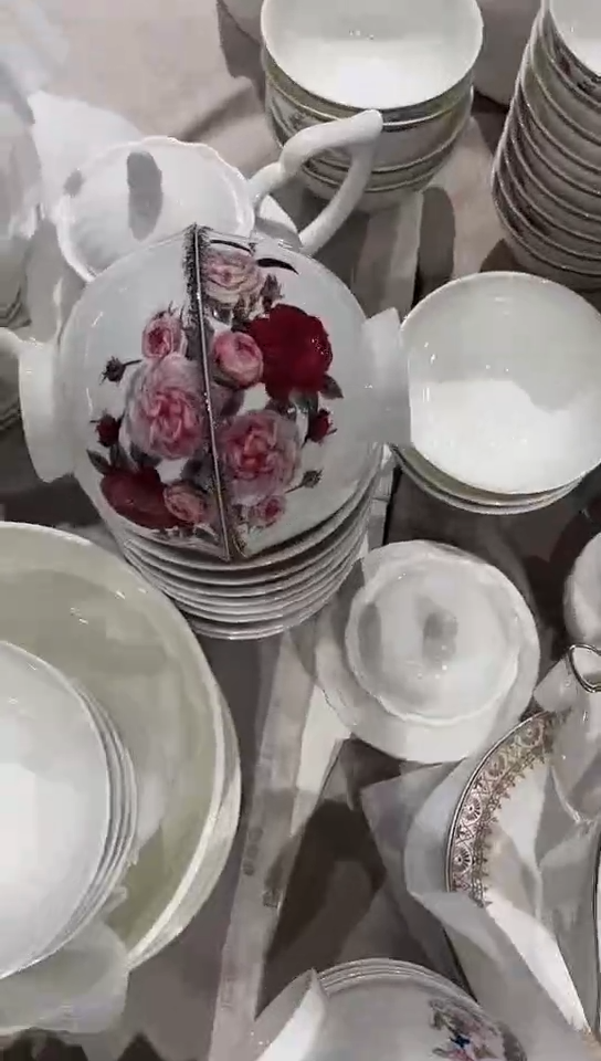 瓷2个4.7英寸碗隆达