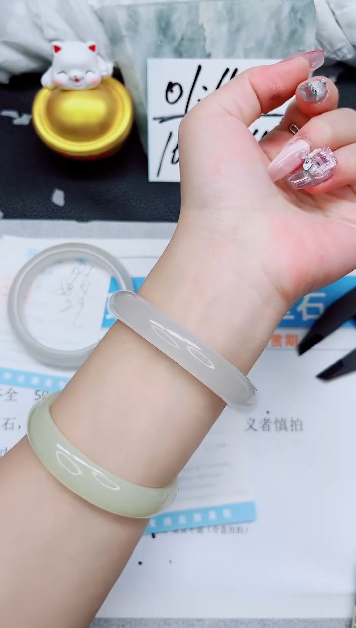 石英质玉未镶嵌手镯195-60.5