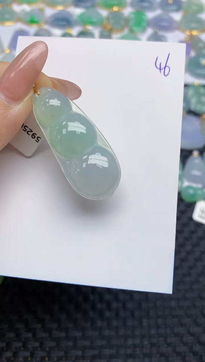 【闪购商品】翡翠颈饰18K金镶嵌天然A货翡翠 46