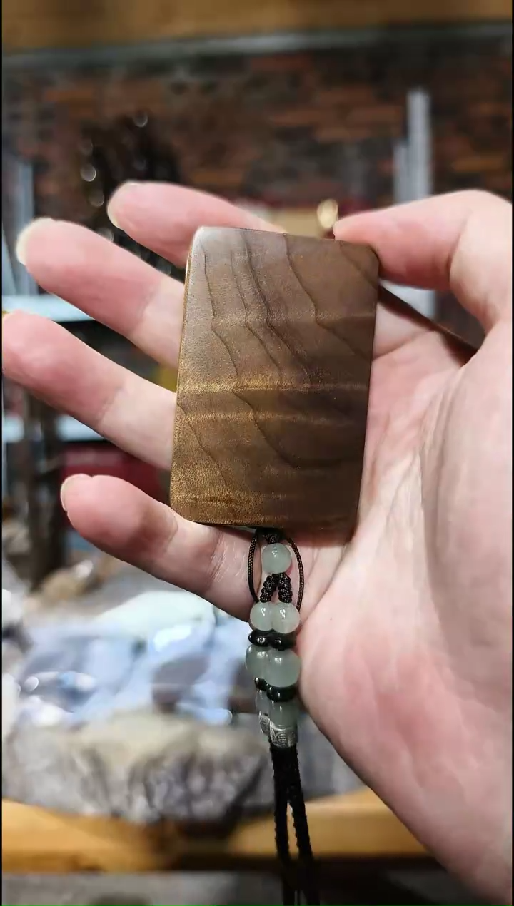 金丝楠无事牌脖挂