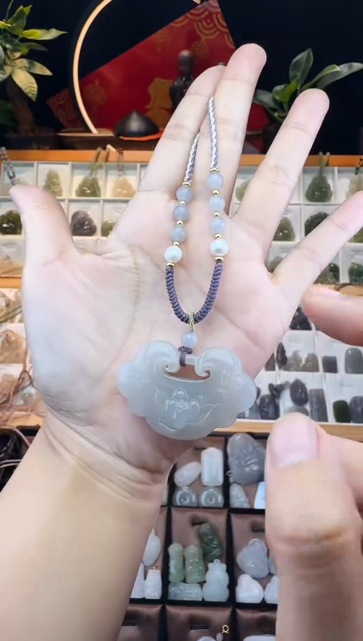 【闪购商品】和田玉颈饰未镶嵌烟紫如意锁