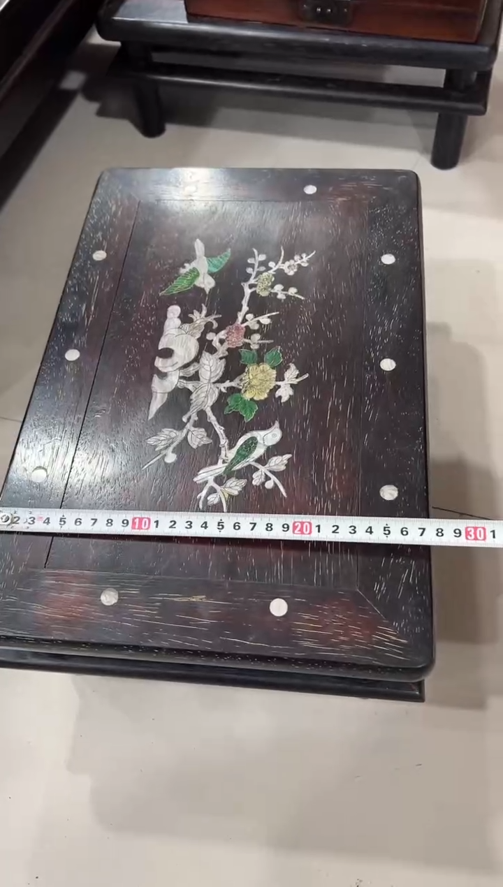木紫檀螺钿小飘窗桌