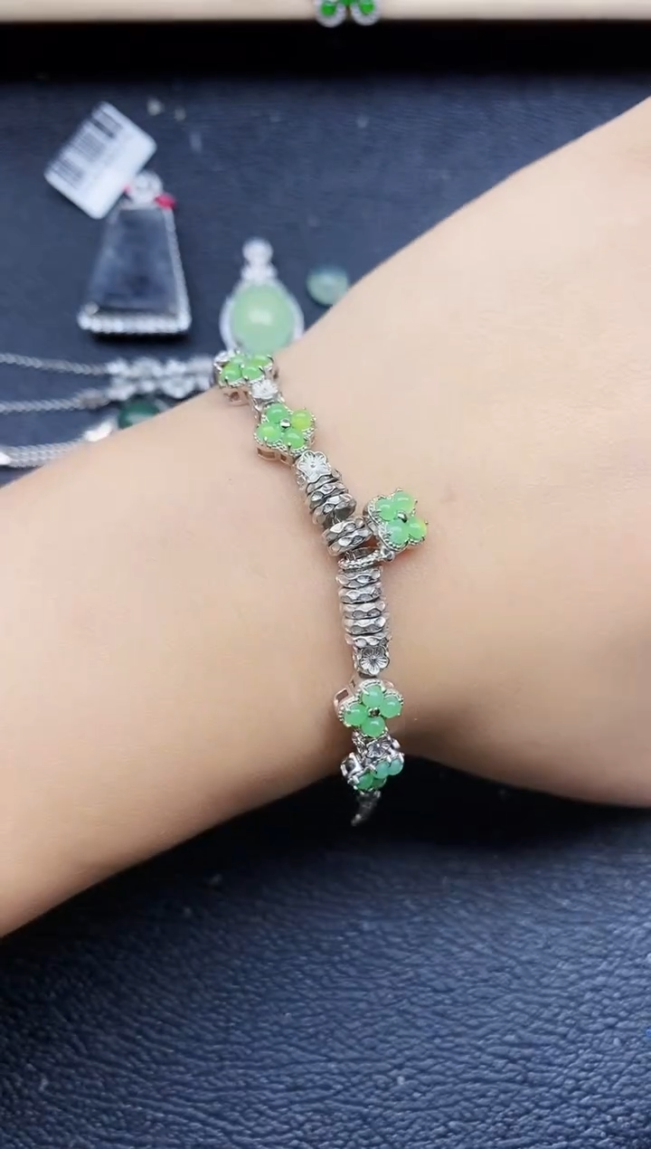 【闪购商品】翡翠戒指银S925镶嵌11111