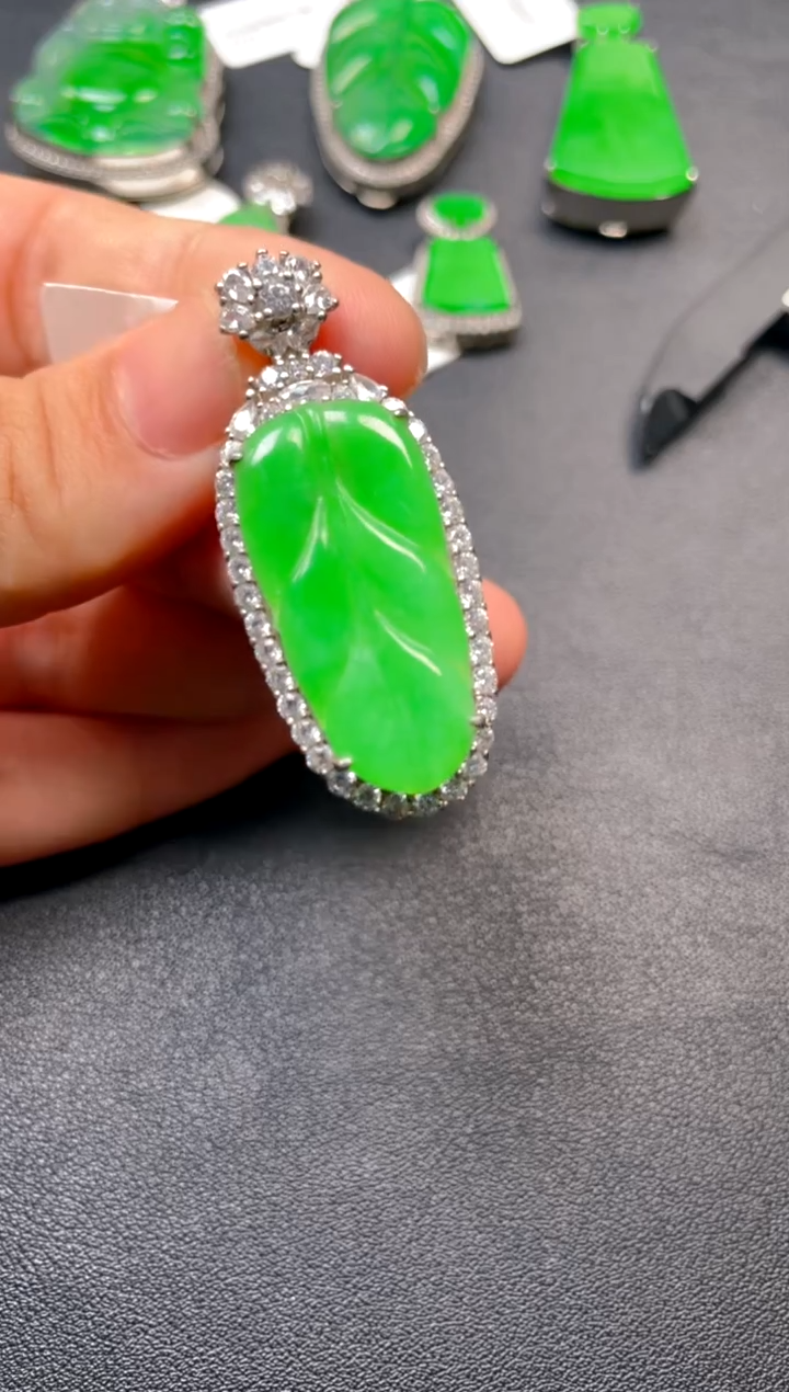 吊坠(不含链)银S925镶嵌翡翠dz1