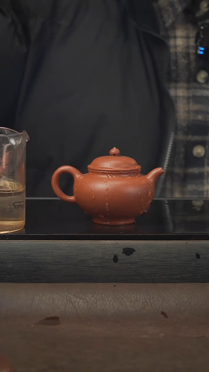 茶壶紫砂掇只，朱泥，150cc