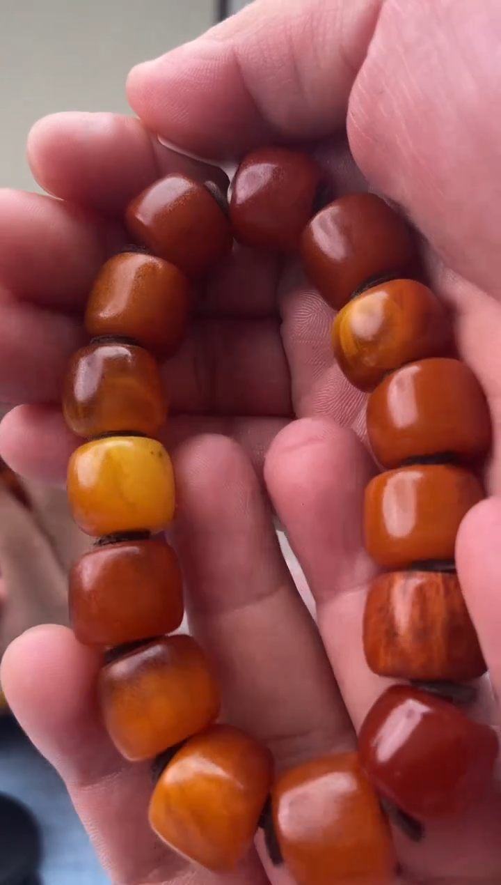 未镶嵌蜜蜡珠宝奇石038，17微瑕假一罚十多样性发其一