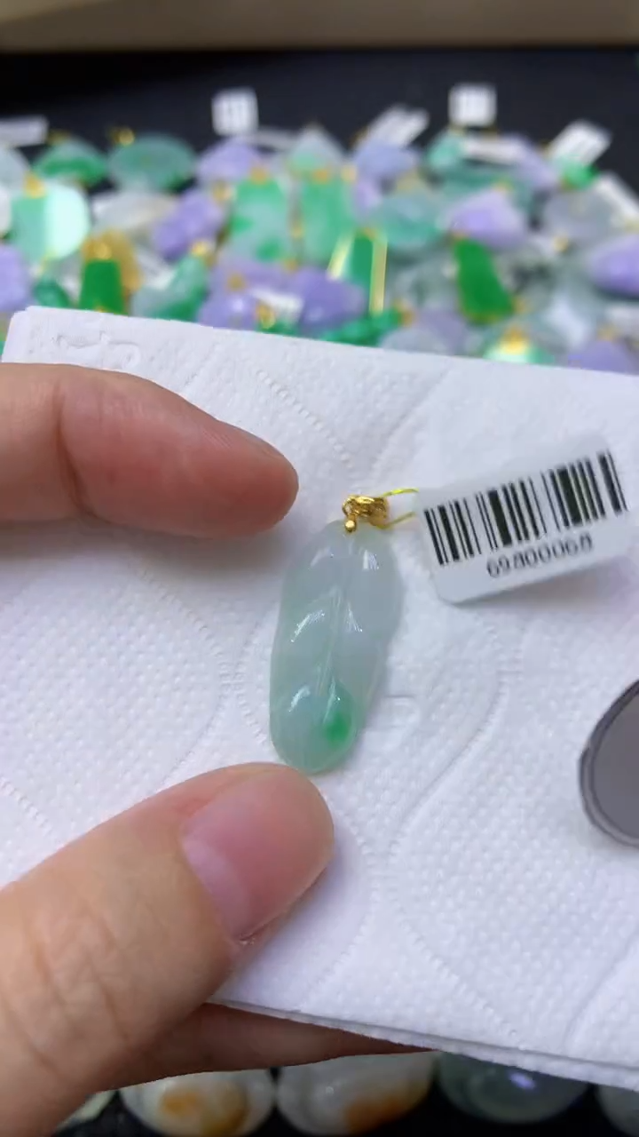 颈饰未镶嵌翡翠天然缅甸翡翠A货