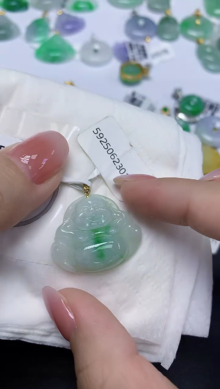 颈饰18K金镶嵌翡翠天然缅甸翡翠A货百元以上9元证书费自理