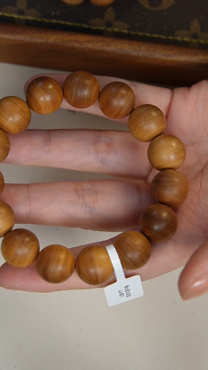 【闪购商品】檀香木手串/手链老山檀香1.5圆珠多样式发其一