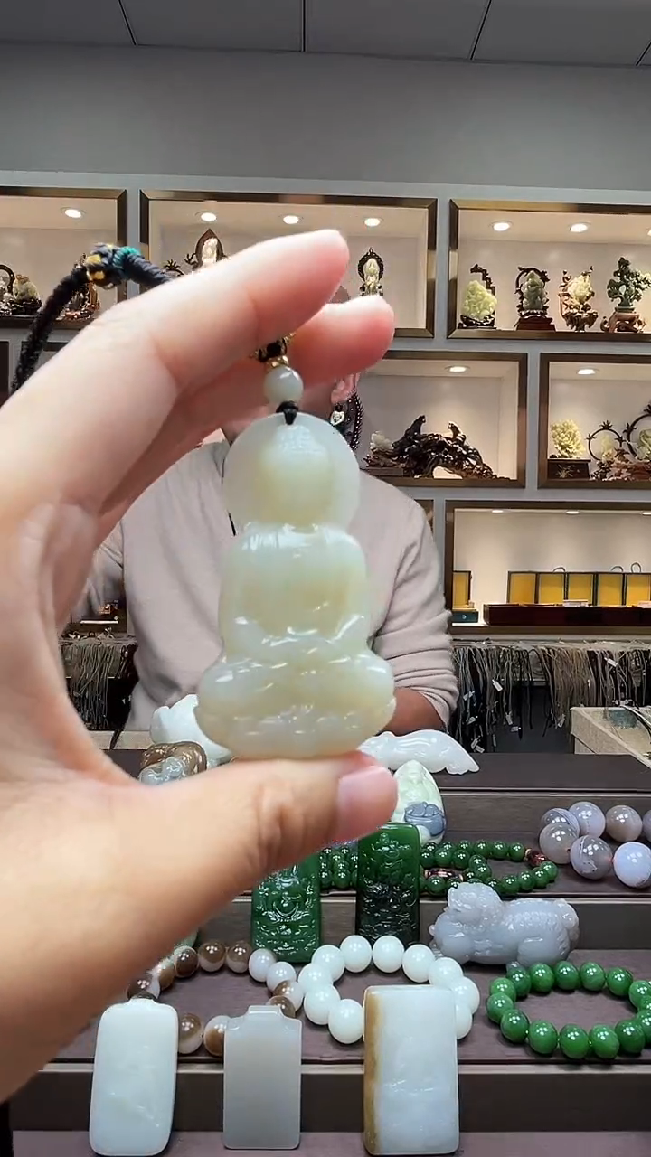 【闪购商品】和田玉颈饰未镶嵌苏