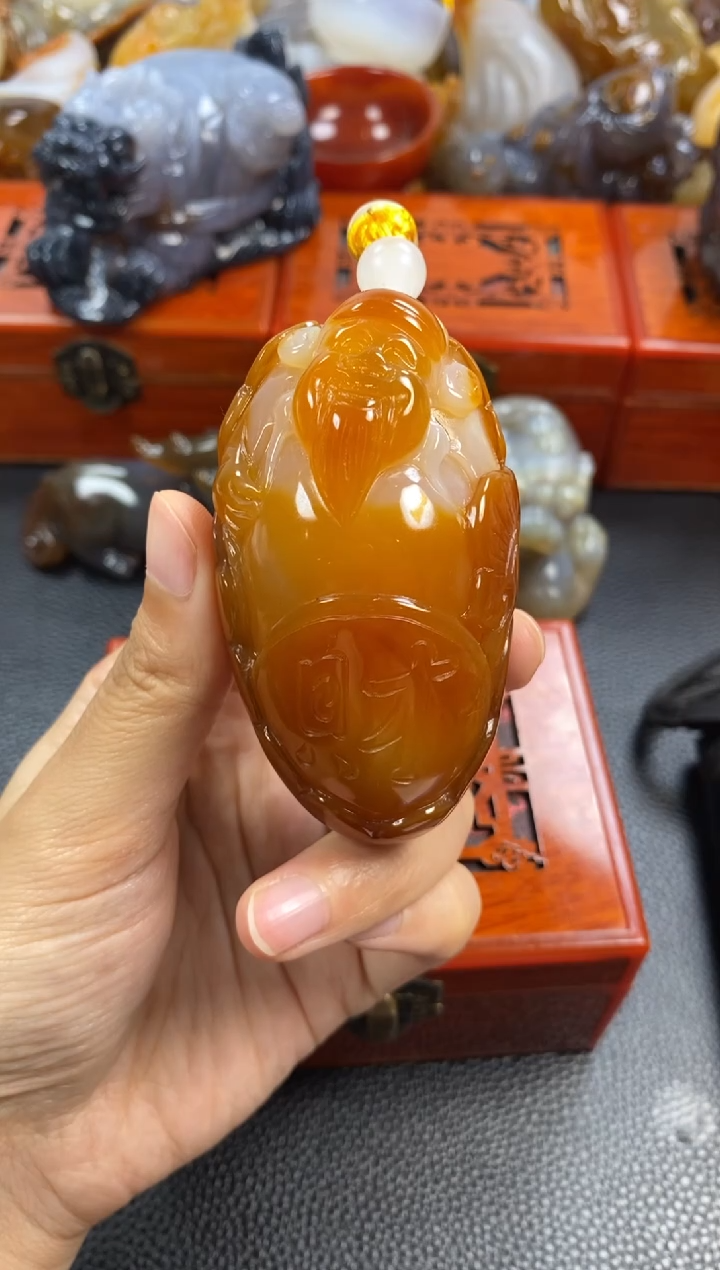 未镶嵌手把玛瑙/玉髓王***?1