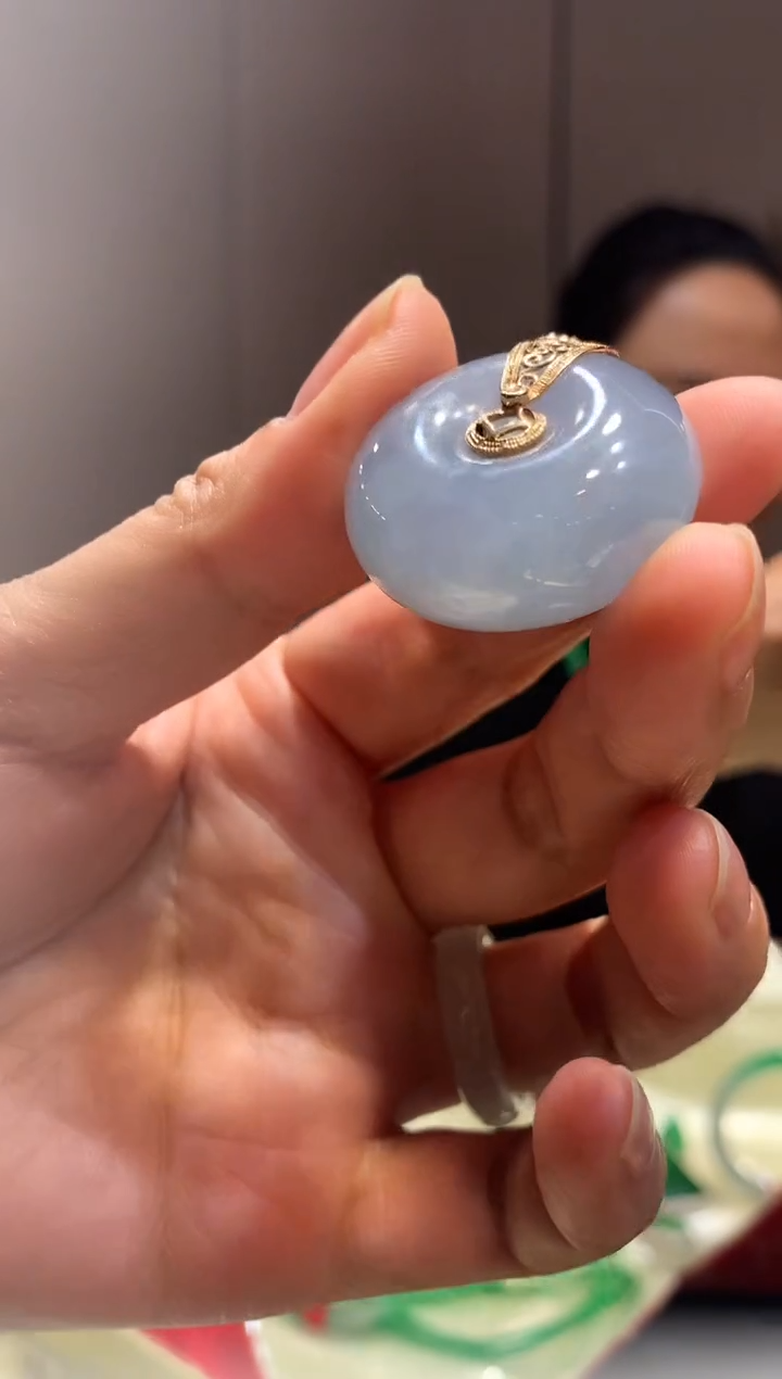 【闪购商品】翡翠吊坠(不含链)18K金镶嵌平安扣