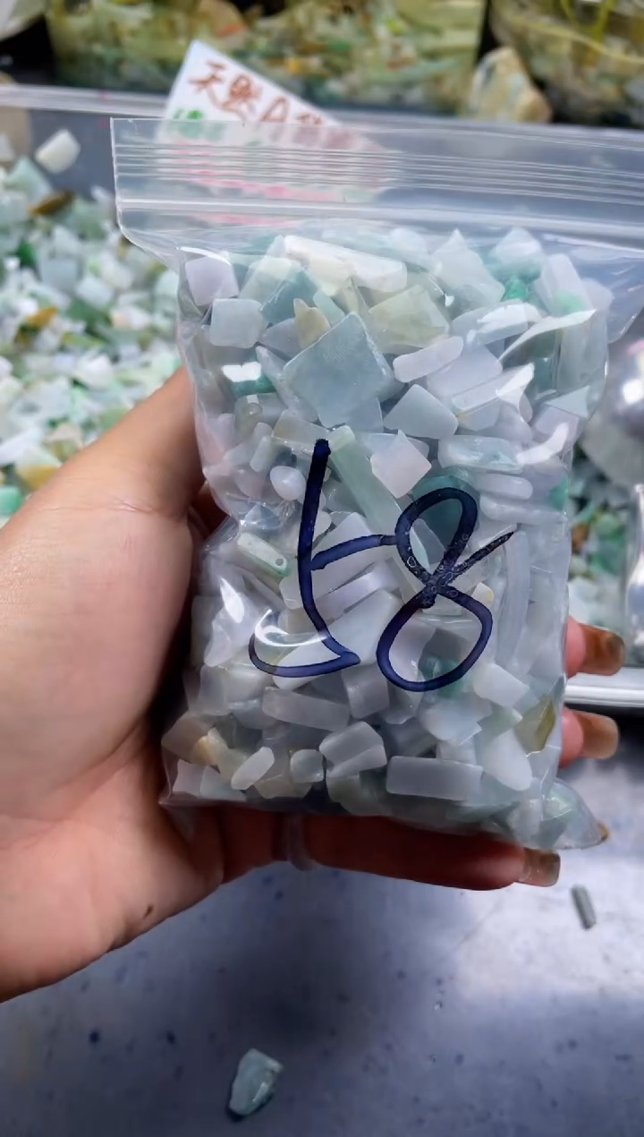 配石翡翠1****5天然翡翠迷你500克58