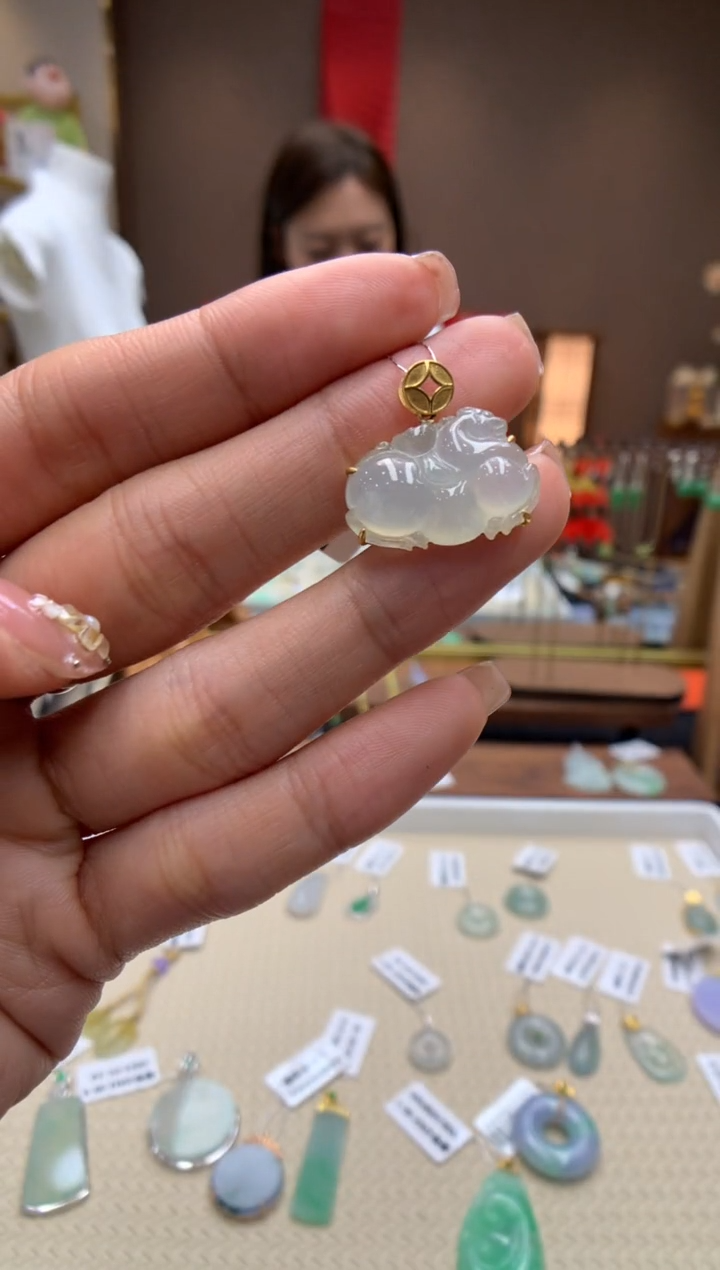 【闪购商品】翡翠颈饰18K金镶嵌唐马