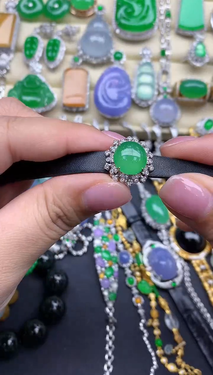 【闪购商品】翡翠手串18K金镶嵌602-中国好珍宝