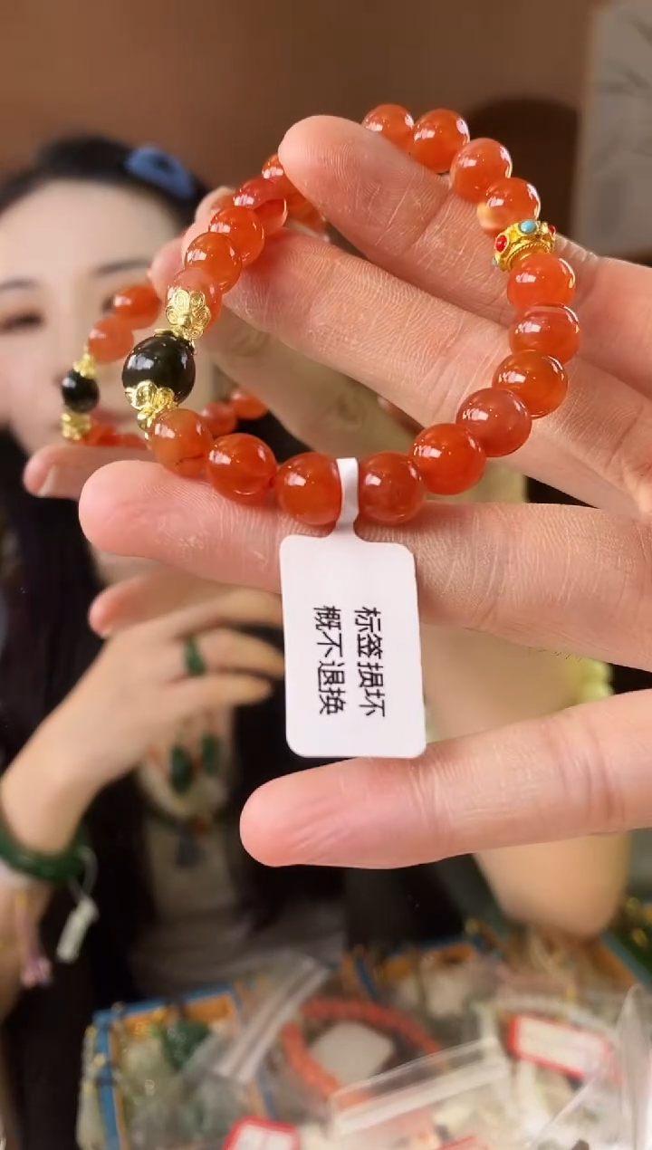 颈饰未镶嵌和田玉南,红碧玉手链