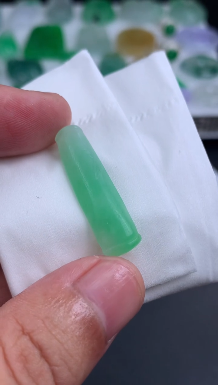 【闪购商品】定制翡翠未镶嵌翡翠