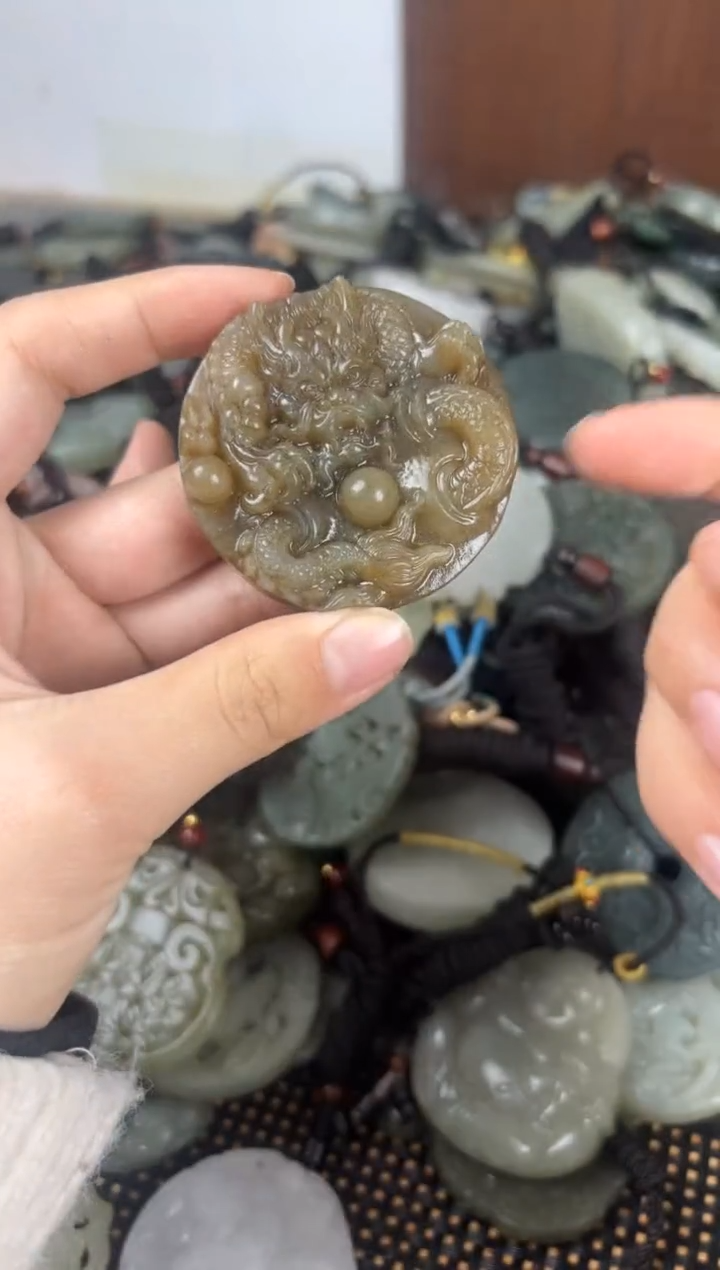【闪购商品】和田玉颈饰未镶嵌1