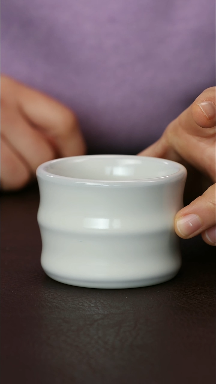 其他官窑月白釉精品竹节杯90