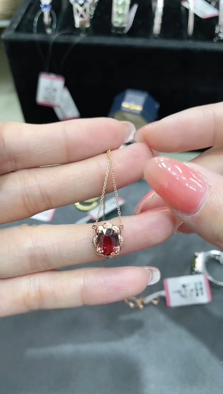 【闪购商品】碧玺项链18K金镶嵌·