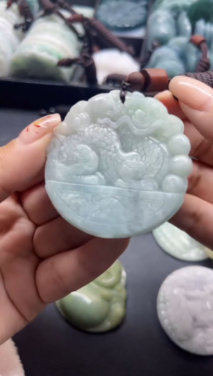 【闪购商品】翡翠颈饰未镶嵌翡翠