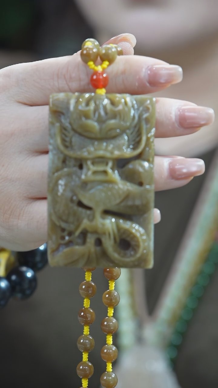 【闪购商品】和田玉吊坠未镶嵌龙牌